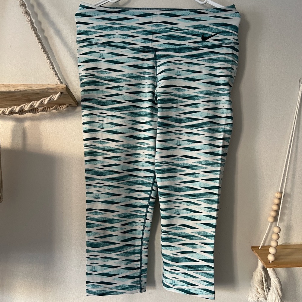 Capri Nike Leggings